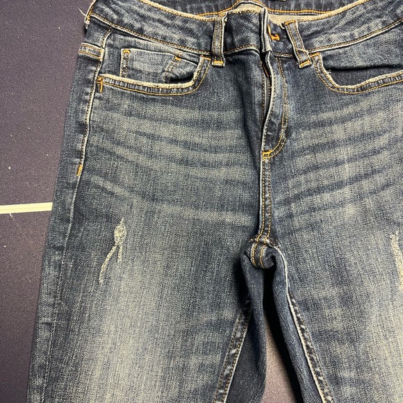 Zara fitted tapered distressed size 4 jeans - Picture 3 of 5